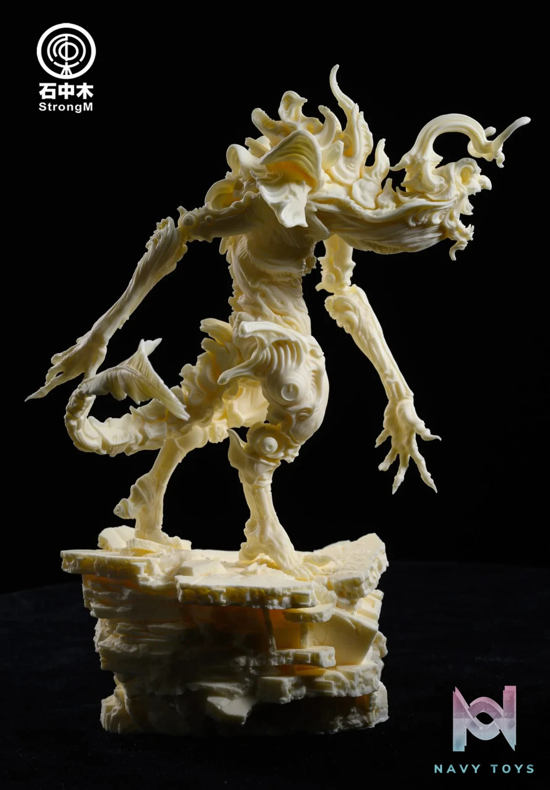 StrongM Studio – StrongM BU GARAGE KIT ver Statue White Model (Licensed)