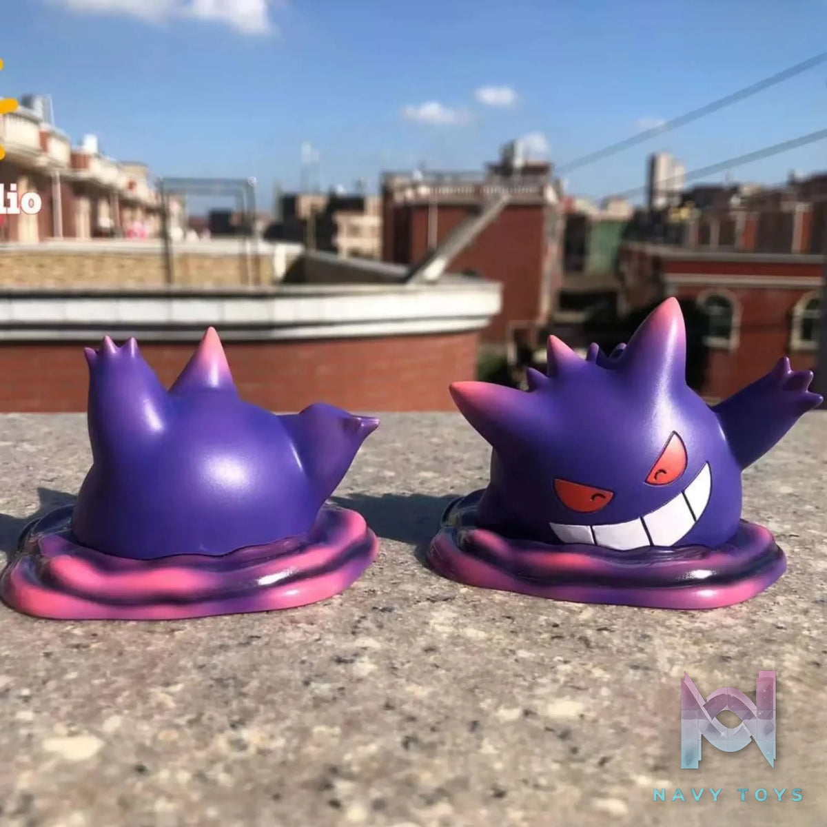 Sun Studio – Pokémon Gengar through the wall