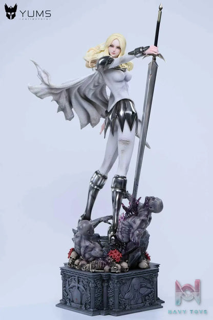 YUMS-Collectors Studio – Teresa X Clare Claymore