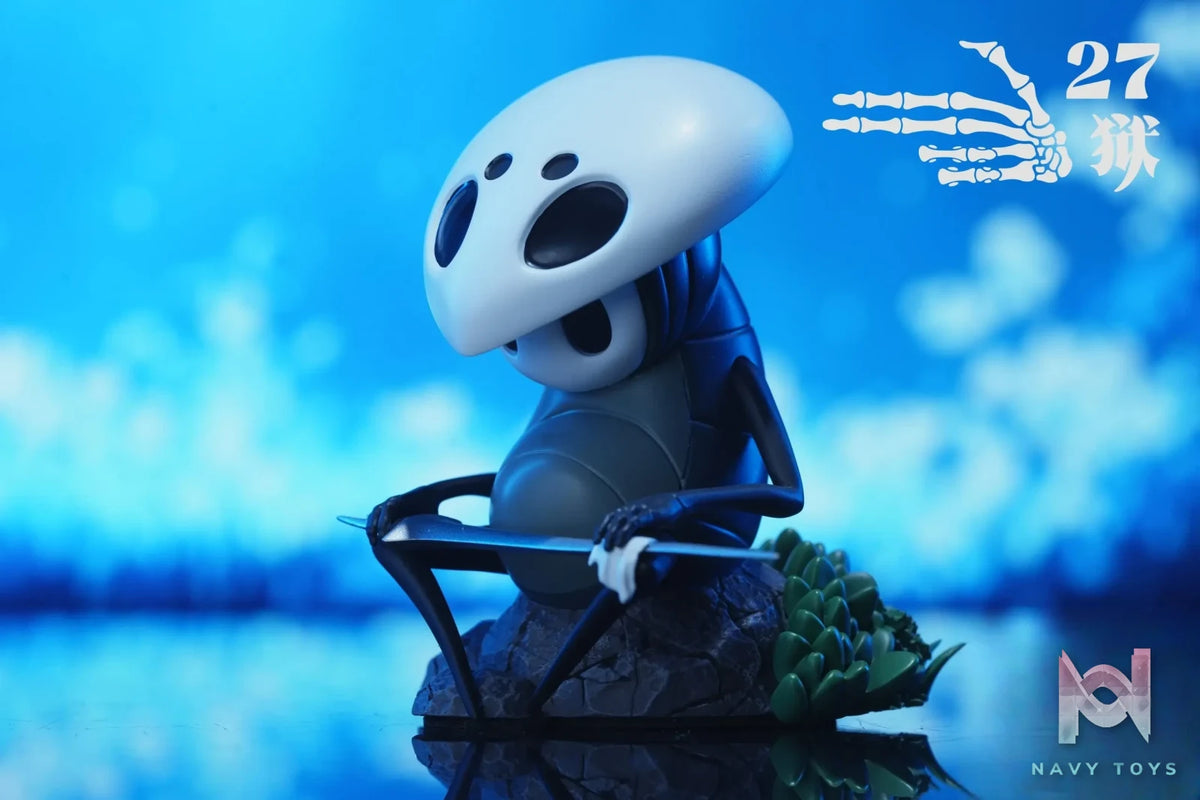 27abyss Studio – Hollow Knight Snoozing knight Sitting Quirrel
