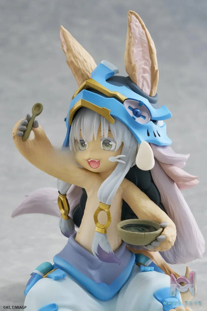 Taito – Made in Abyss: The Golden Land of the Blazing Sun Desktop Cute Figure Nanachi Mealtime ver. (Licensed)