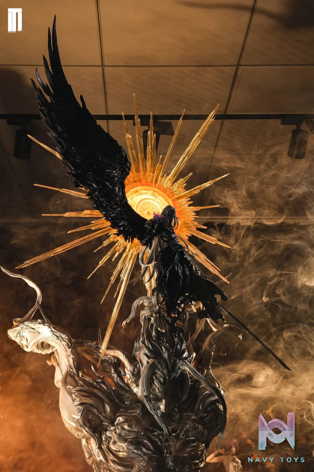 Iron Curtain studio – Final Fantasy VII Anniversary collection Supreme Collection series Sephiroth