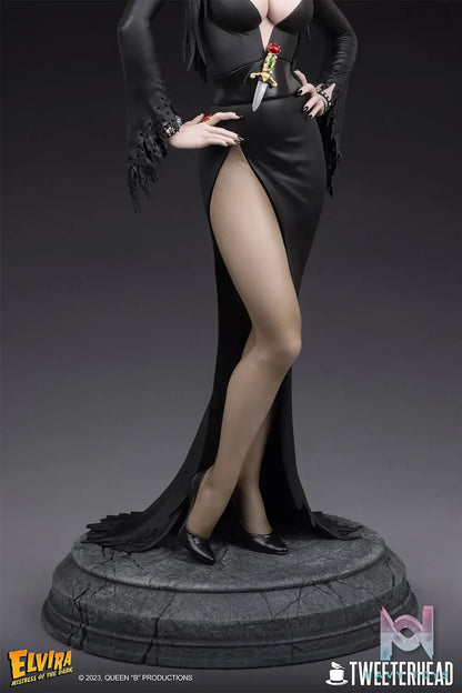 Sideshow Collectibles – Elvira: Mistress of the Dark 9127342 9127343 (Licensed)