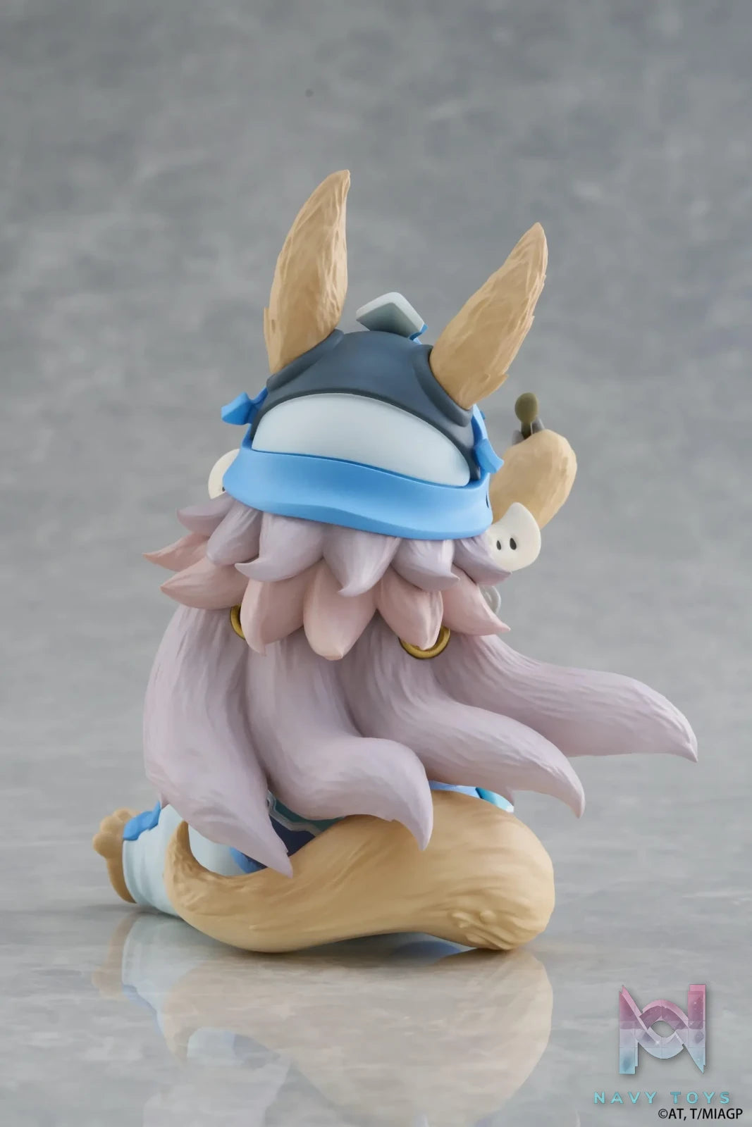 Taito – Made in Abyss: The Golden Land of the Blazing Sun Desktop Cute Figure Nanachi Mealtime ver. (Licensed)
