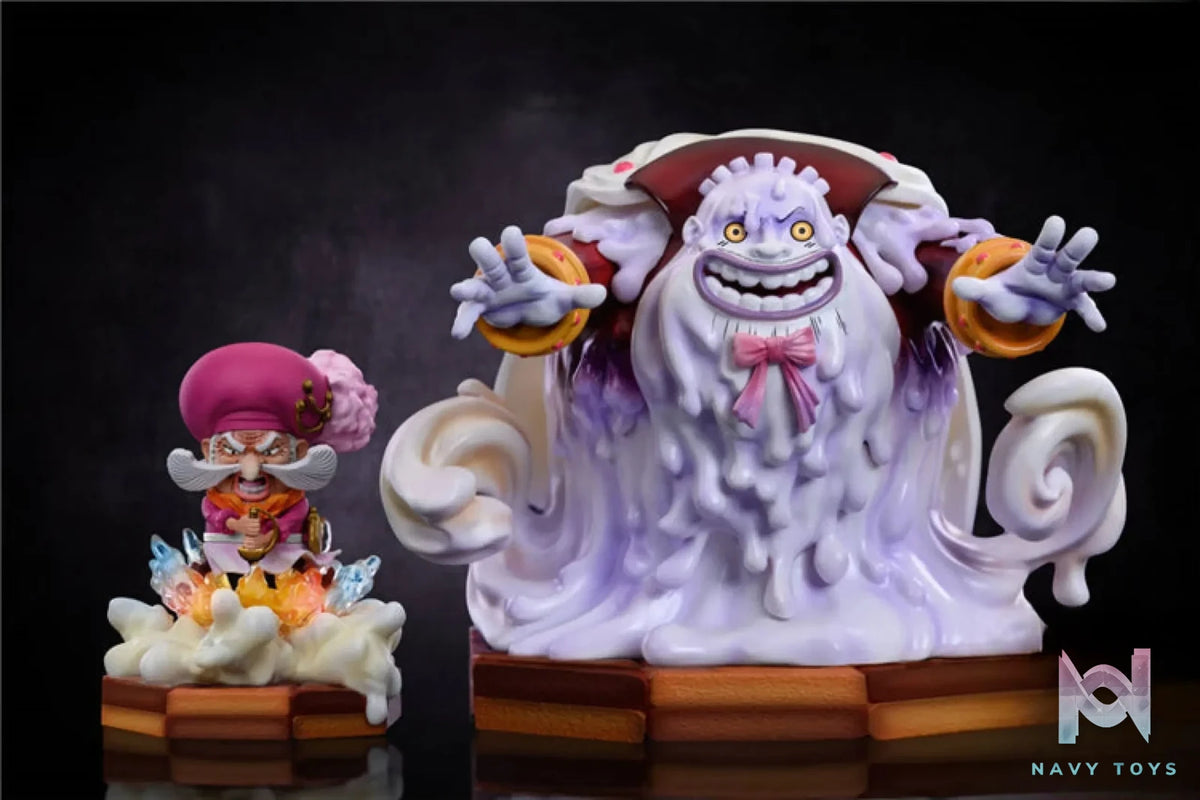 G5 Studio – One Piece Big Mom Pirates Charlotte Family