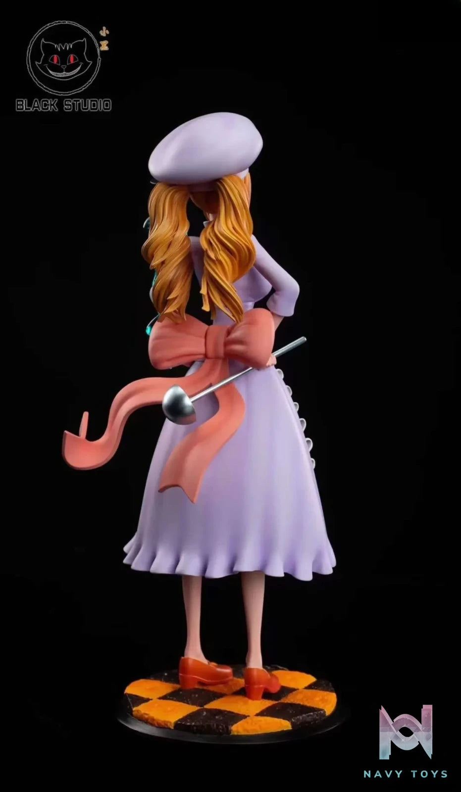 Black Studio – One Piece Charlotte Purin
