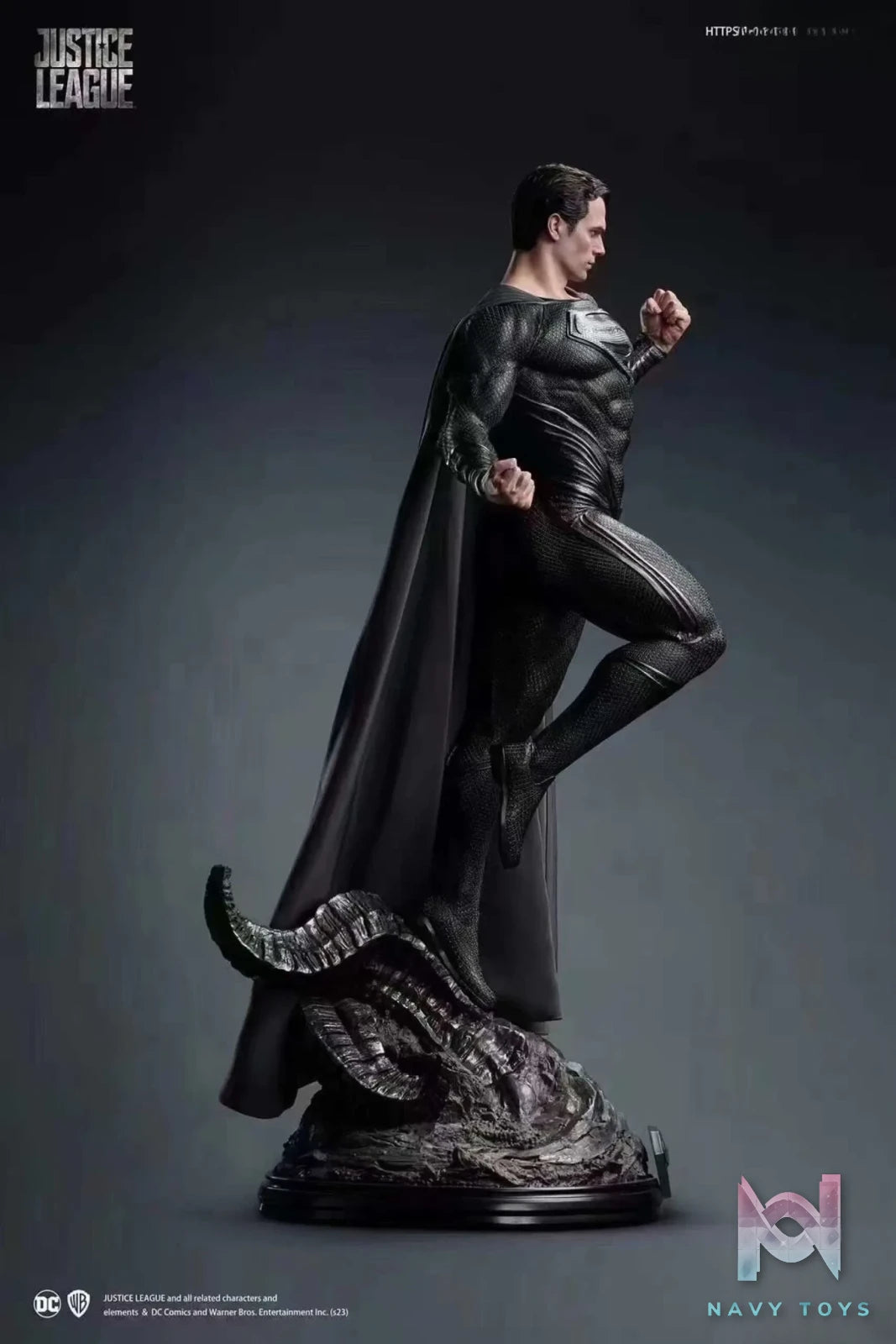 Queen Studio – DC Black Superman (Licensed)