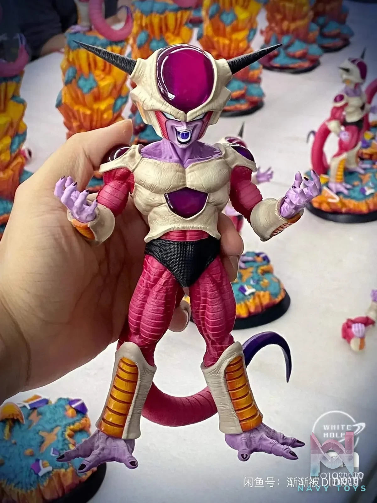 White Hole Studio - Dragon Ball Frieza One Form resin statue Navy Toys anime figure