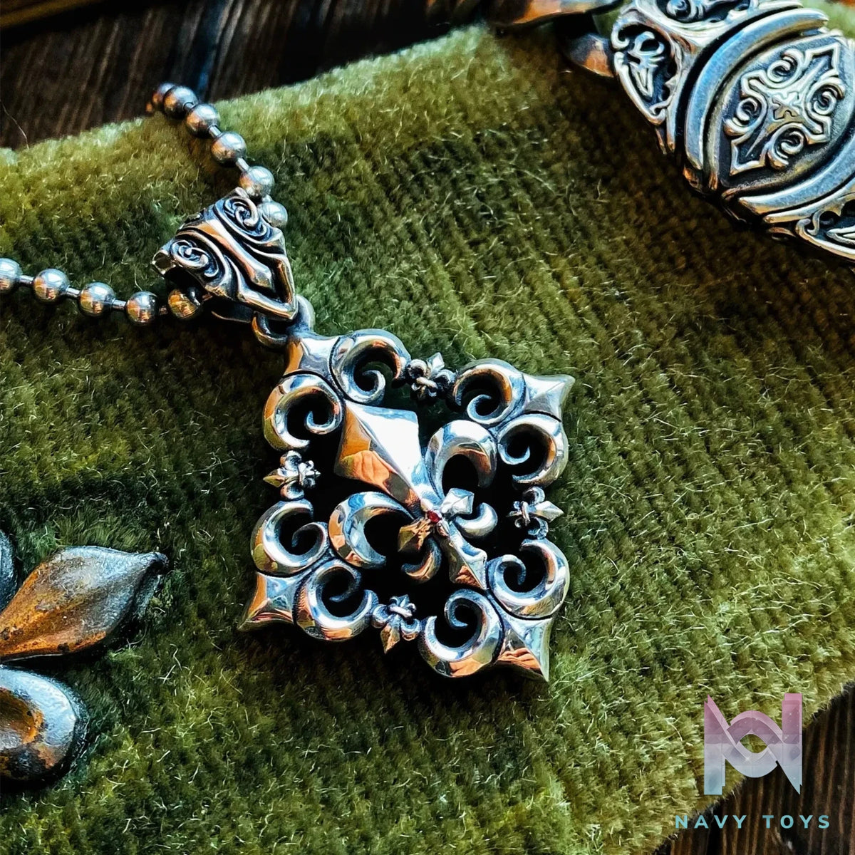 Raven Studio (silver jewelry) – Original “Faith” Exclusive Design Cross Pendant Original