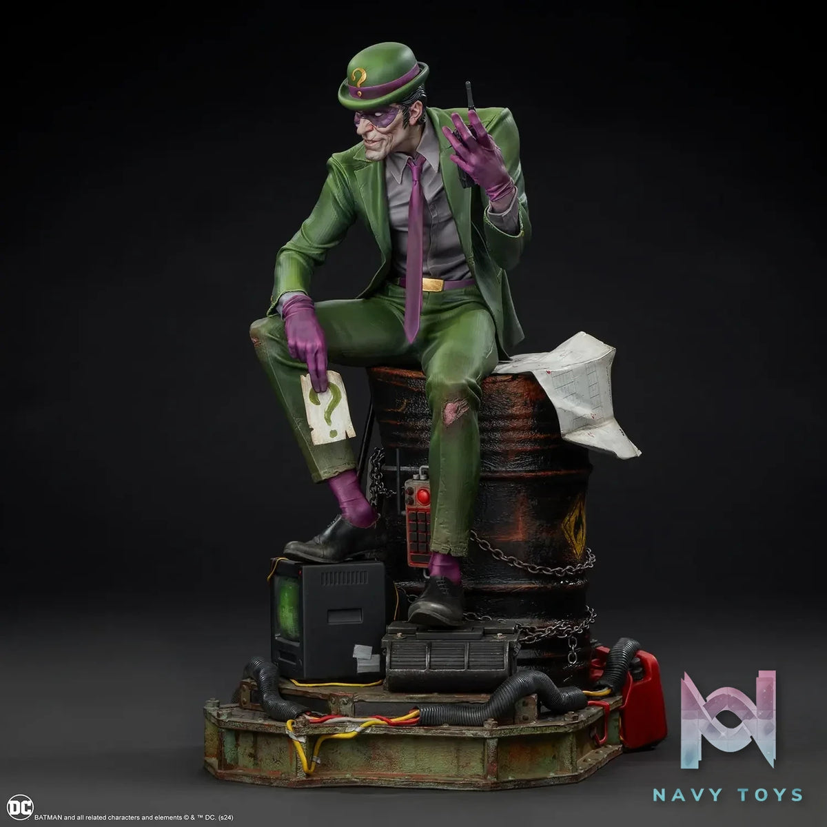 Sideshow Collectibles – DC The Riddler Premium Format Figure 300892 (Licensed)