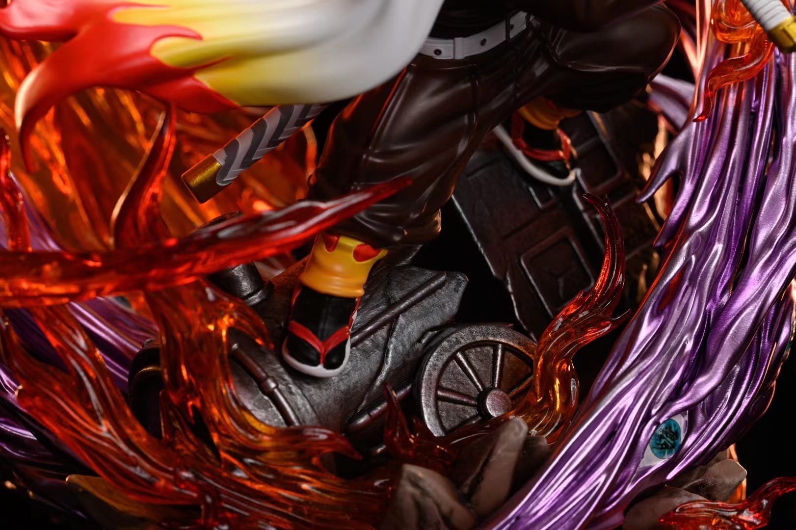 Rengoku Kyoujurou - IU Studio resin statue iu studio anime figure