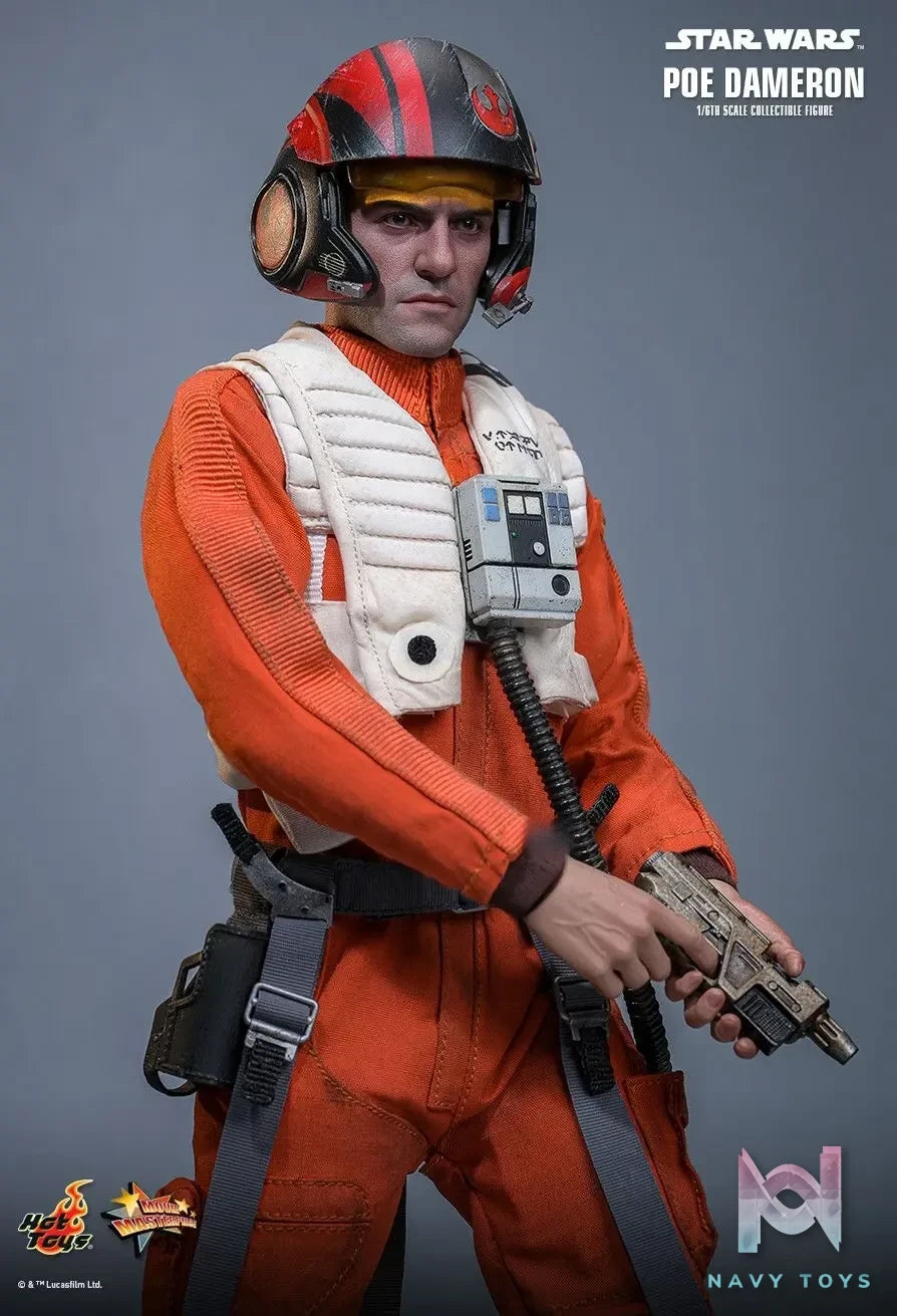 Hottoys – Star Wars: The Force Awakens Poe Dameron MMS806 (Licensed)