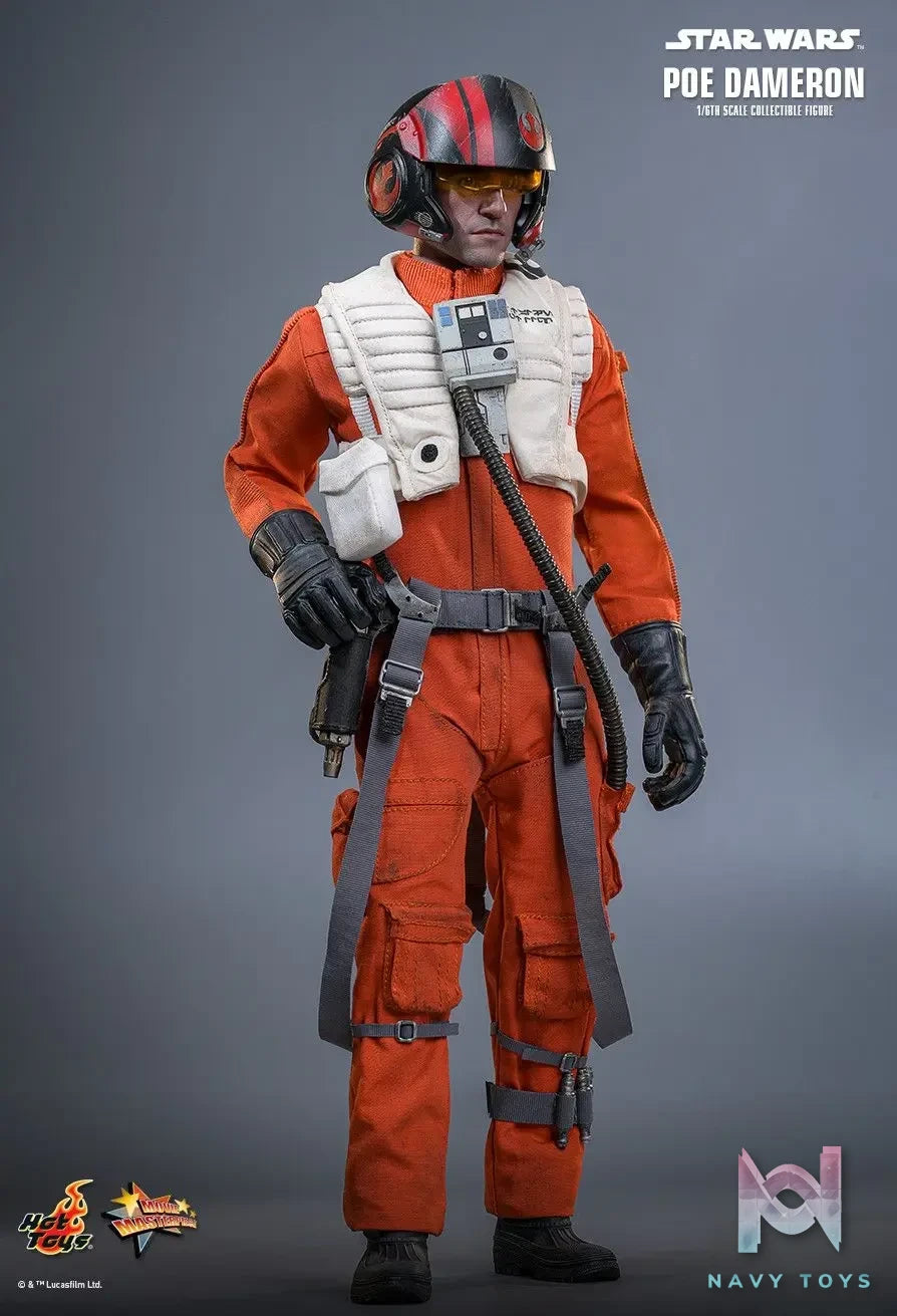 Hottoys – Star Wars: The Force Awakens Poe Dameron MMS806 (Licensed)