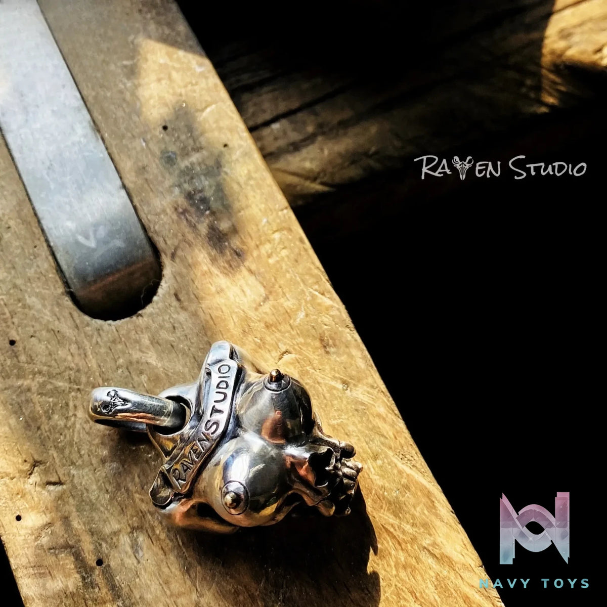 Raven Studio (silver jewelry) – Original Exclusive “Dark Matrix” Brooch Pendant Original