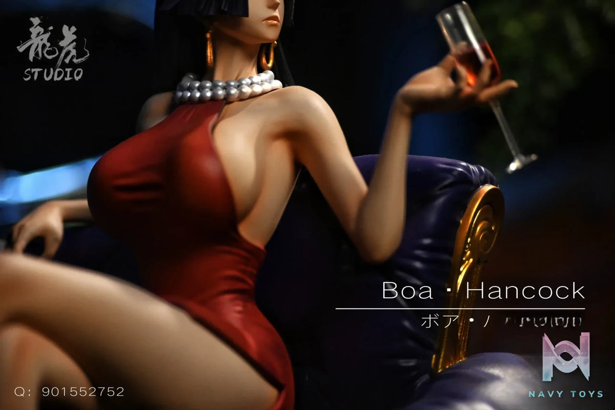 Long Hu Studio – One Piece Pop Sofa #1 Sitting Posture Boa Hancock