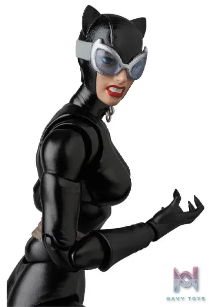 MEDICOM TOY – Mafex Batman Hush Comic Version Catwoman Action Figure (Licensed)