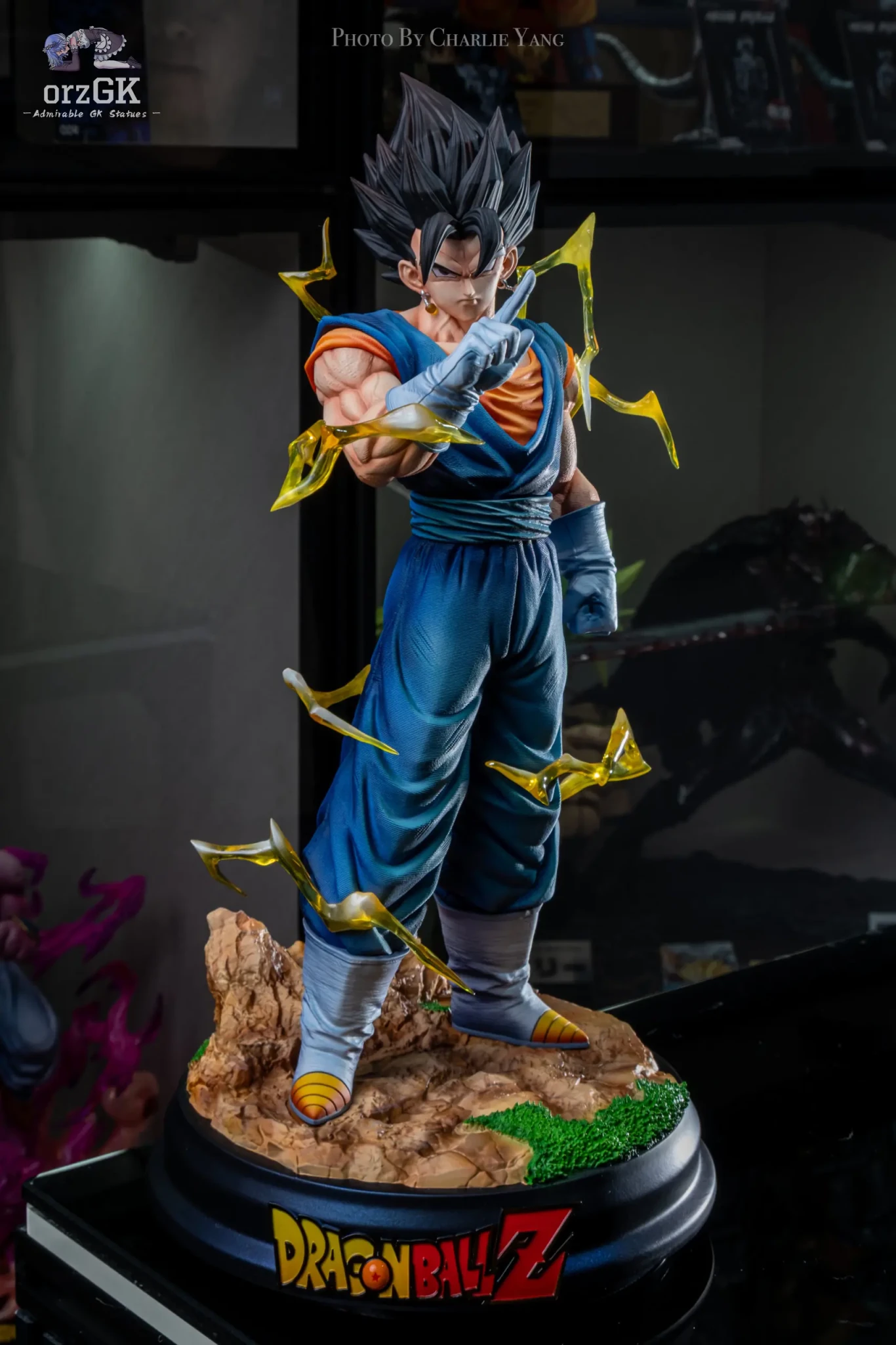 KAW Studio - Vegito Dragon Ball resin statue Navy Toys anime figure