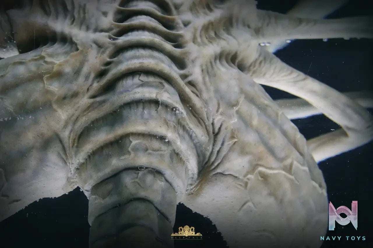 Deep Tale Studio – Alien Facehugger Stasis Chamber
