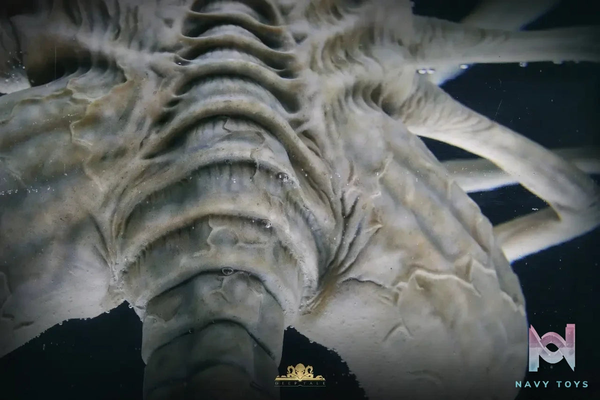 Deep Tale Studio – Alien Facehugger Stasis Chamber