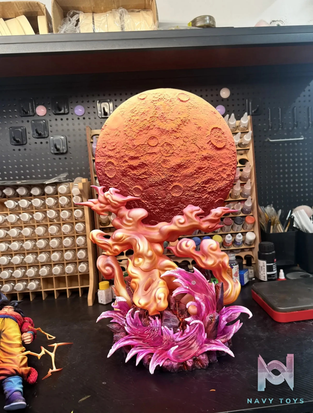 The High Heavens Studio – Super Saiyan 4 Goku Dragon Ball