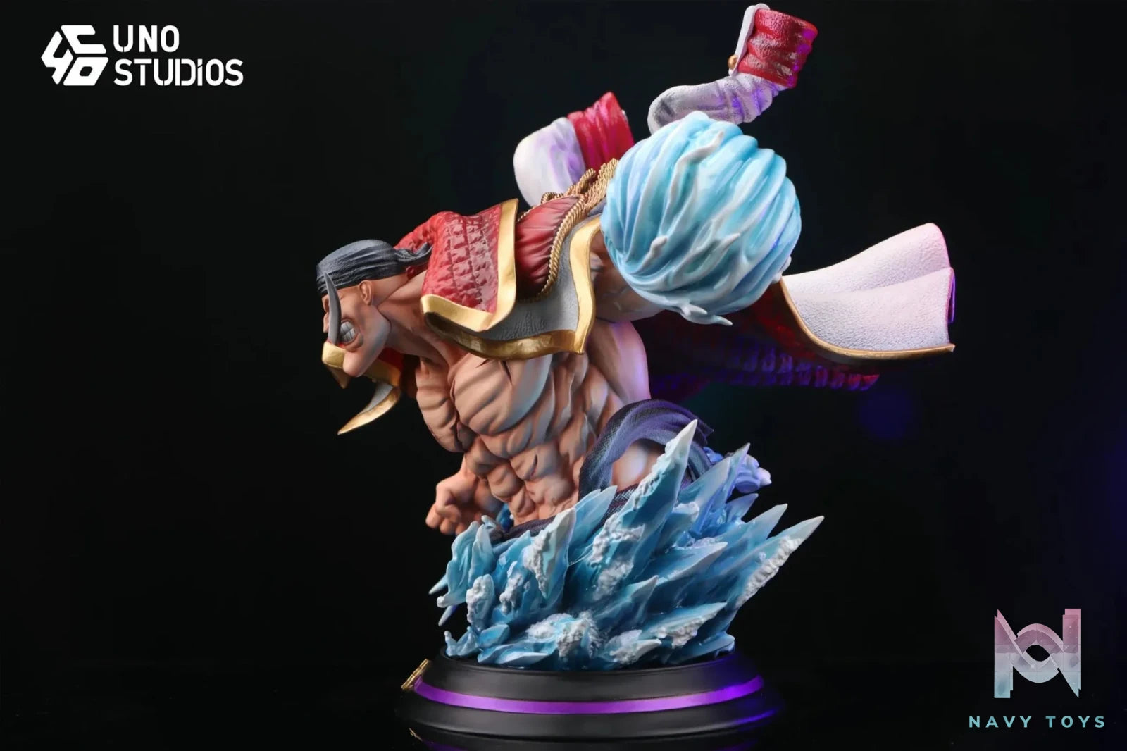 UNO Studio - One Piece Whitebeard Desk Figure Bust resin statue Navy Toys anime figure
