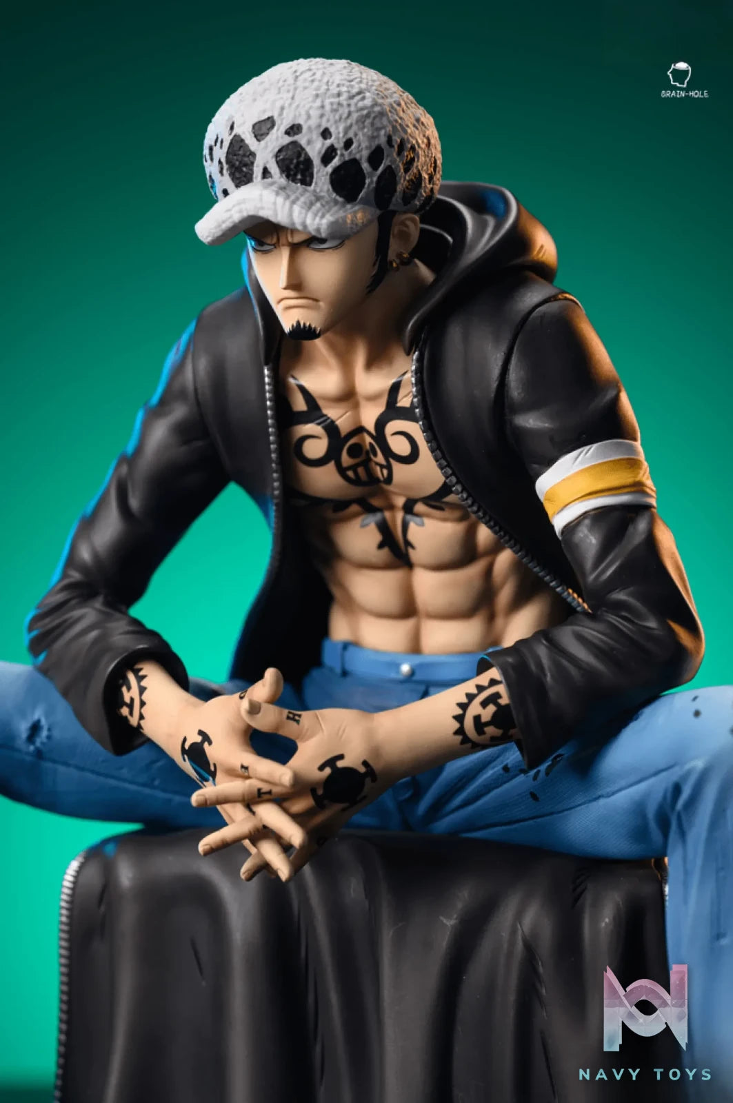 Brain-Hole Studio – One Piece Seated Trafalgar D. Water Law