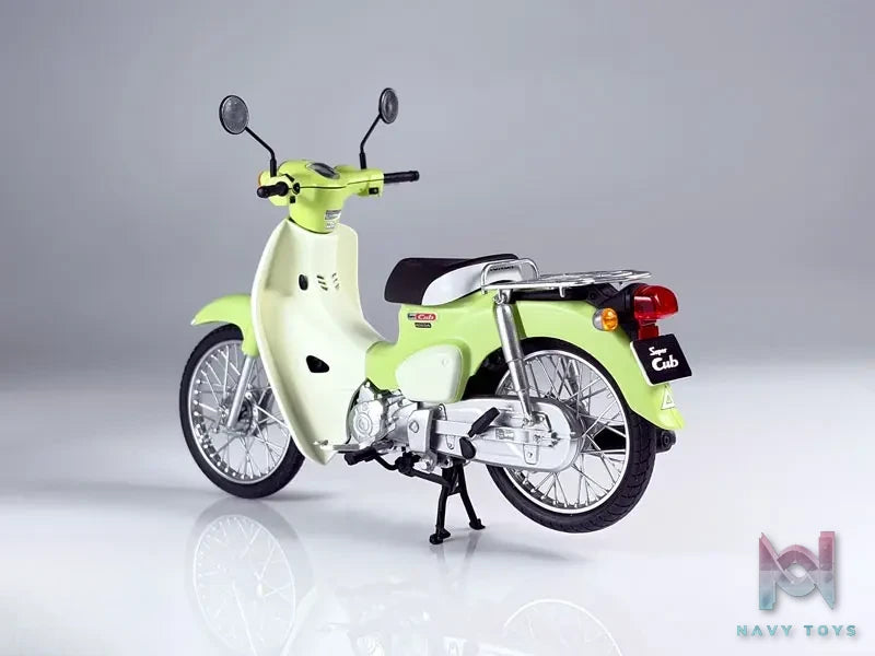 PLUM – 1/12 NEXT Tohoku Zunko: Zundamon Project Honda Super Cub (Zundamon Edition) Plastic Model (Licensed)