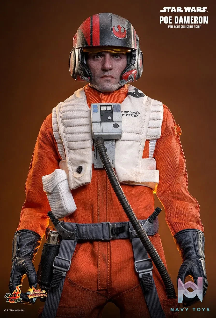 Hottoys – Star Wars: The Force Awakens Poe Dameron MMS806 (Licensed)