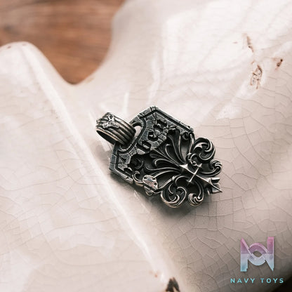Raven Studio (silver jewelry) – Original Exclusive Medieval Gothic “Glory” Cross Pendant Original