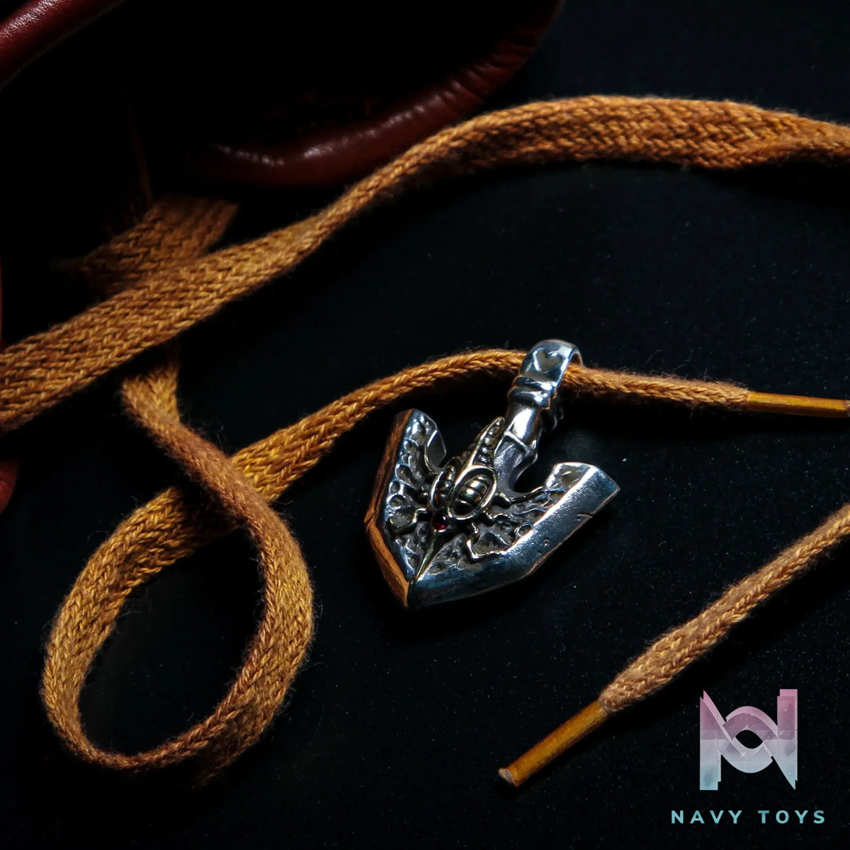 Raven Studio (silver jewelry) – Exclusive Beetle Arrow Pendant JOJO