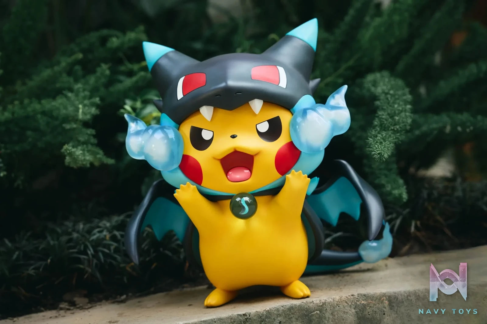 Infinite Studio – Pokémon Pikachu cos Mega X Charizard