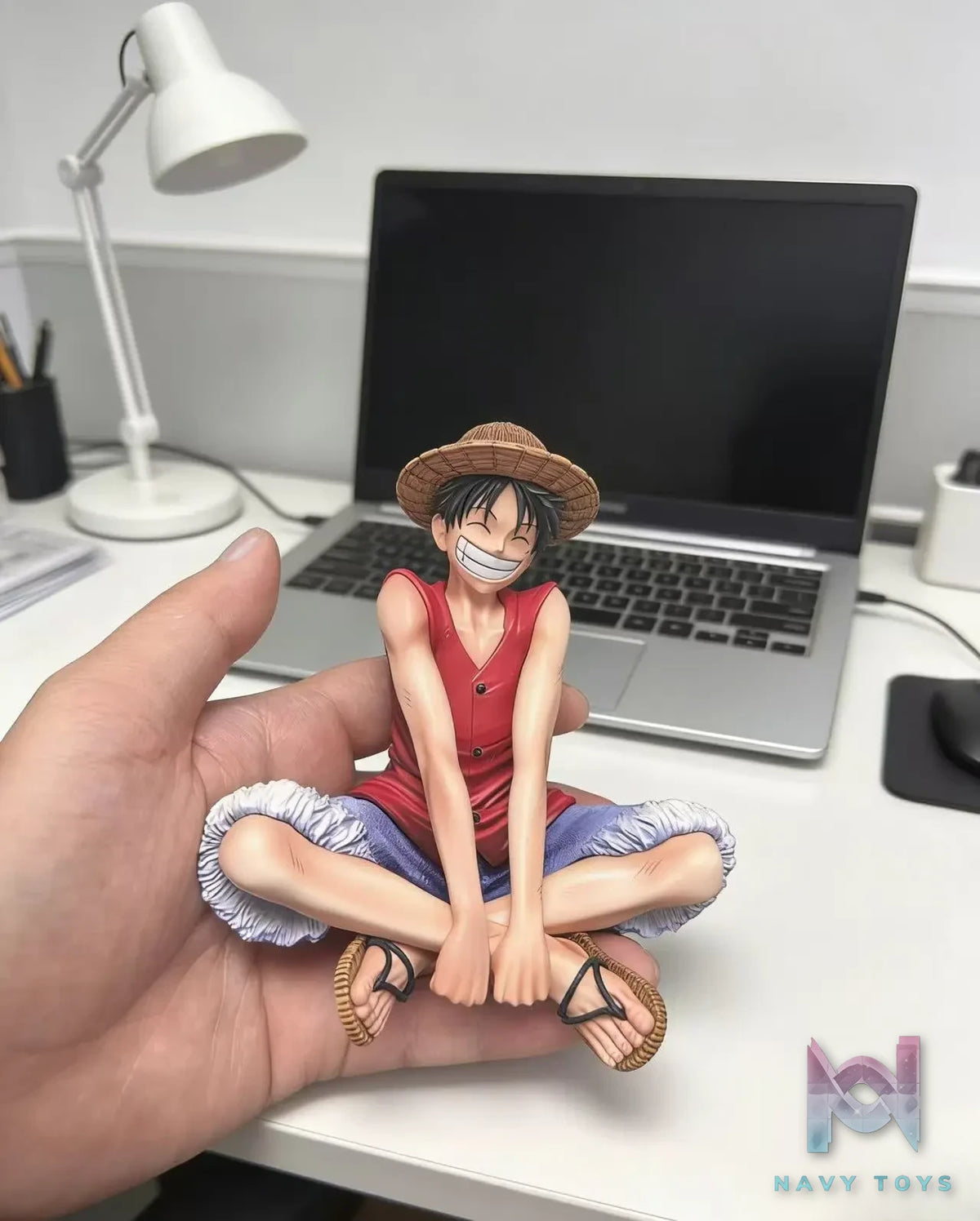 As Studio – Seated Luffy One Piece