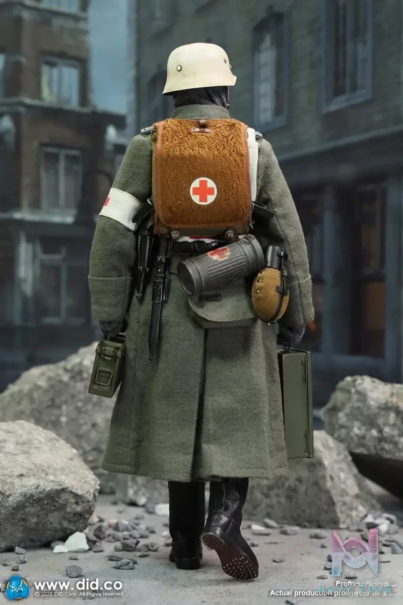 DID Studio – 1/6 Scale WWII German Medic Officer Candidate Gregor D80183 (Licensed)