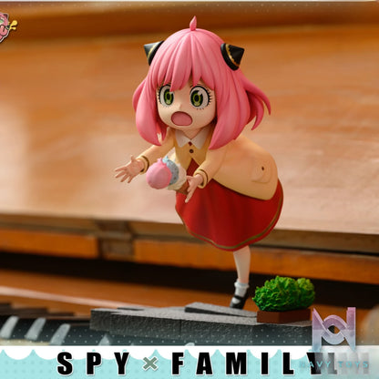 WakuWaku Studio – SPY×FAMILY Fall Anya Forger