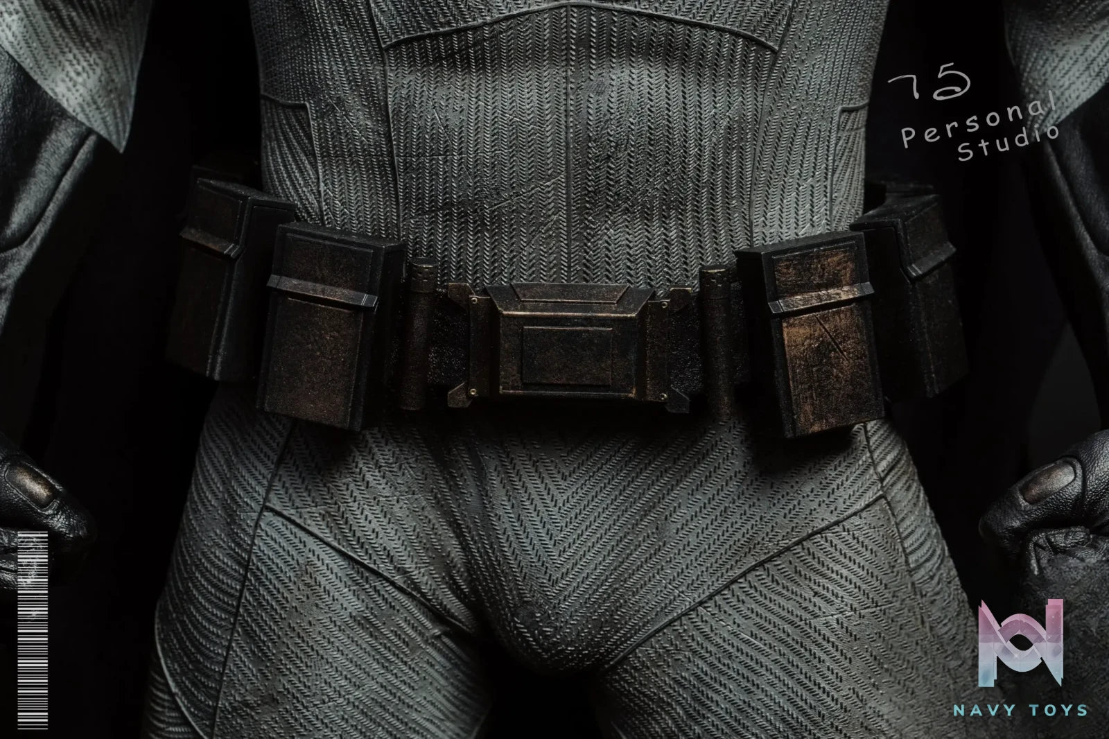 Cannim Studio – DC BVS Light Armor Batman