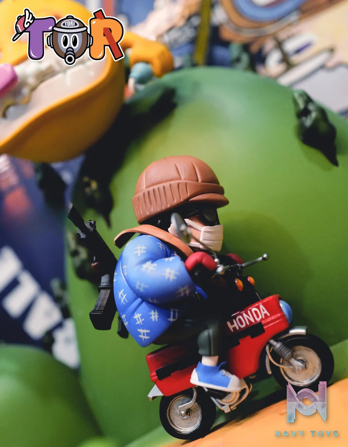 TOR Studio – Akira Toriyama Series 006 Akira Toriyama Riding A Bike Dr. Slump