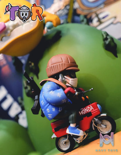TOR Studio – Akira Toriyama Series 006 Akira Toriyama Riding A Bike Dr. Slump