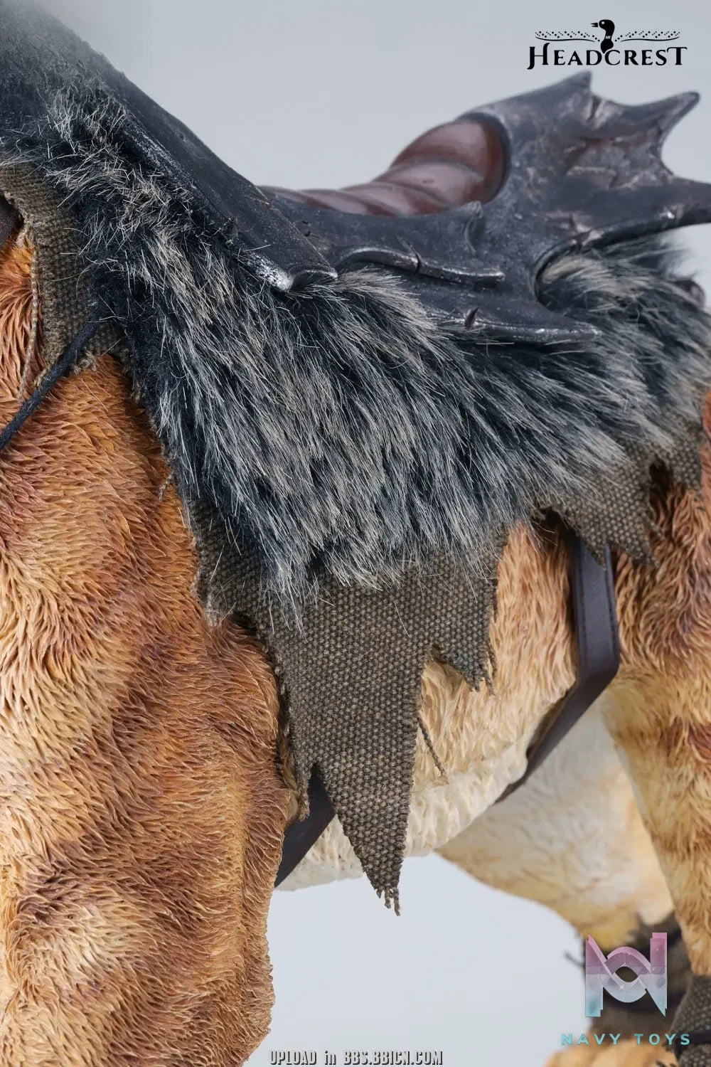 HEADCREST – Saber-toothed tiger H2603 (Licensed)