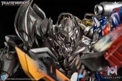 WAY Studio – Transformers: Revenge of the Fallen Series Optimus Prime vs Megatron Scene Statue (Licensed)
