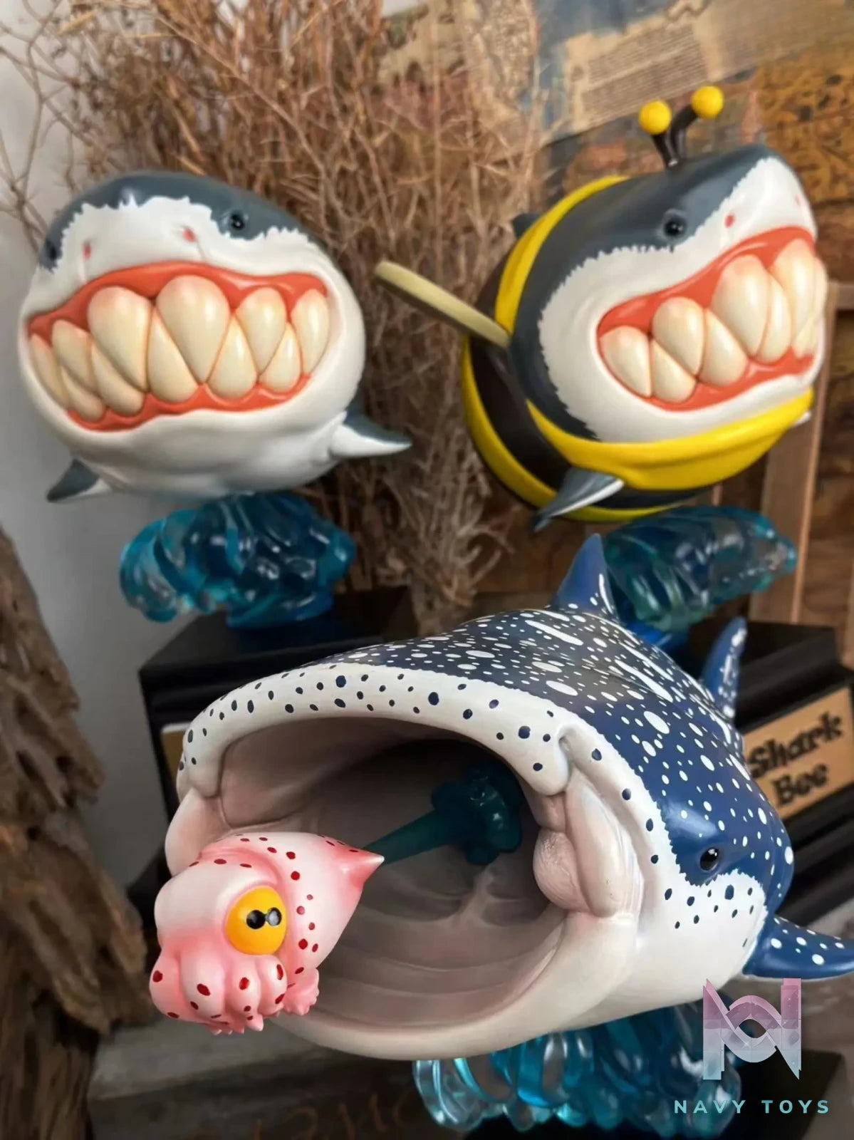 Natural Science Book – Original Shark PLUS (Licensed)