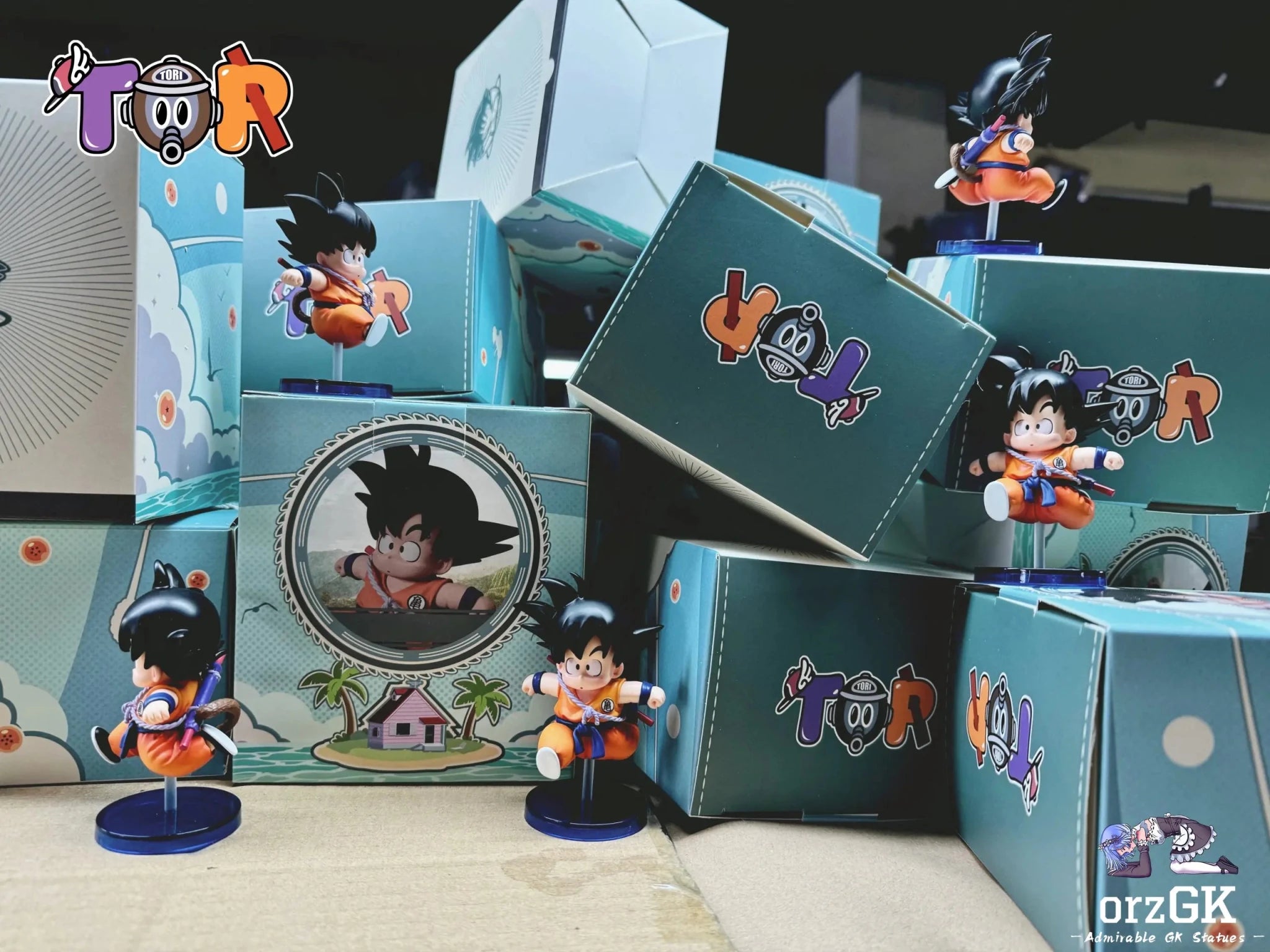 TOR Studio - WCF Little Goku Series 001 Running Little Goku Dragon Ball resin statue Navy Toys anime figure