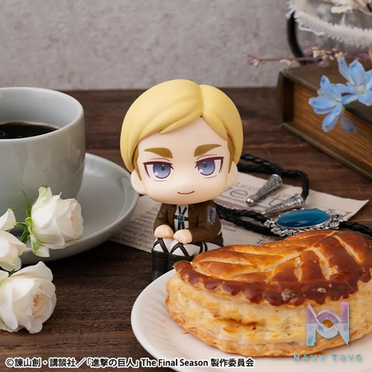MegaHouse – LookUp Attack on Titan Hange Zoe X Erwin Smith Complete Figure (Licensed)