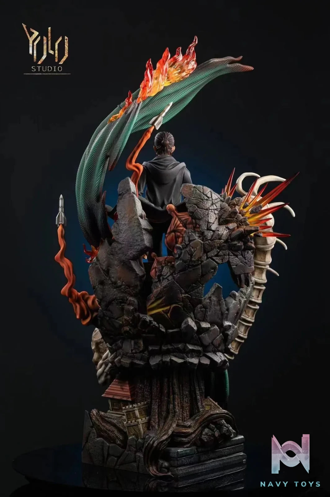 Eren Founding Titan - Attack on Titan - YOLO Studio resin statue YOLO Studio anime figure