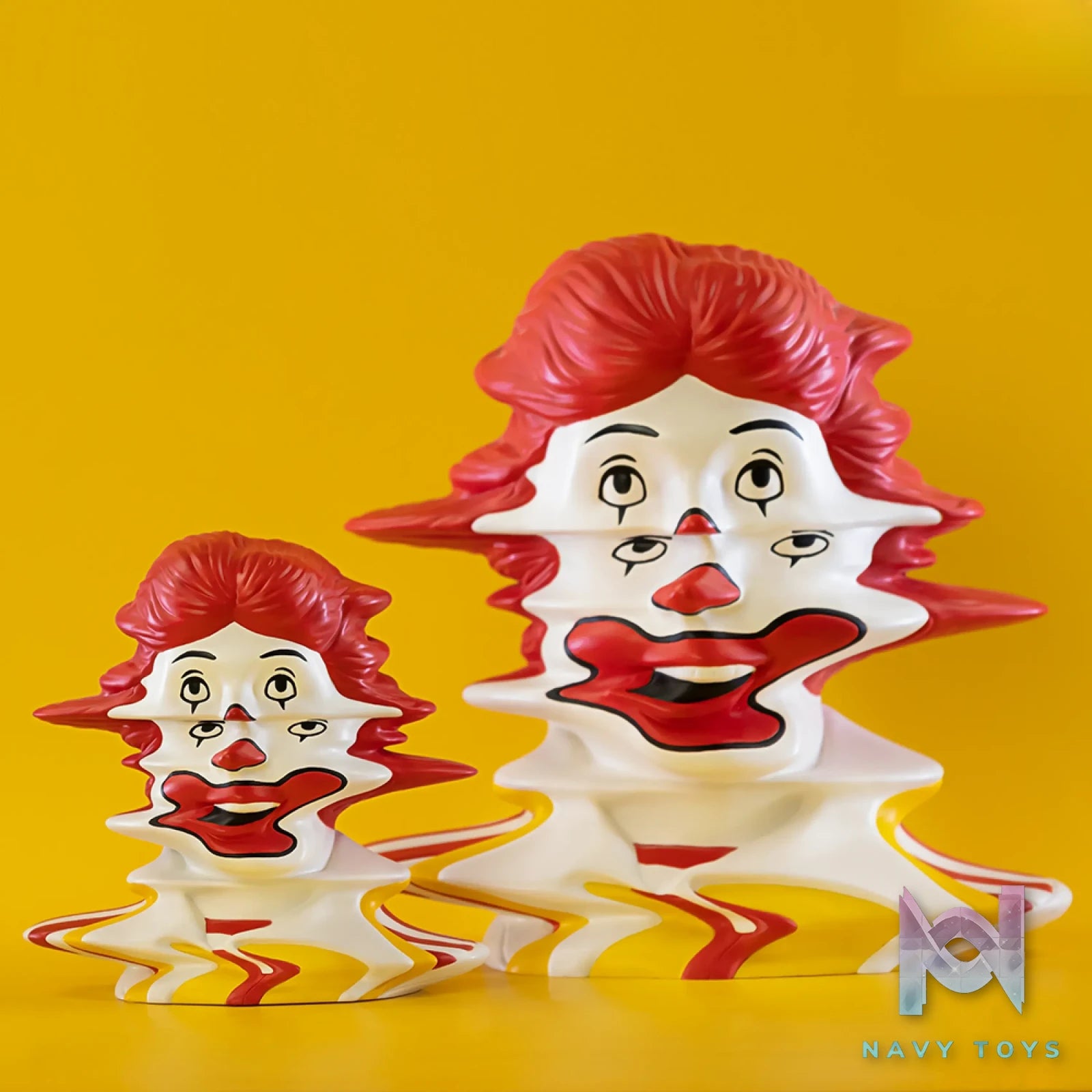 CuriosityArt Studio – Liquid World-The Disappearing Clown (Licensed)