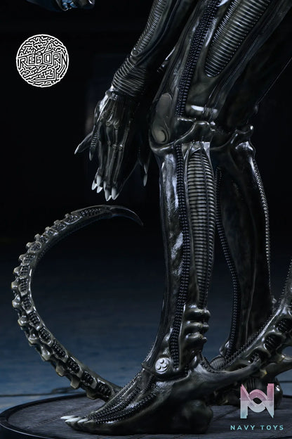 Reborn Studio – Alien Bowing Alien