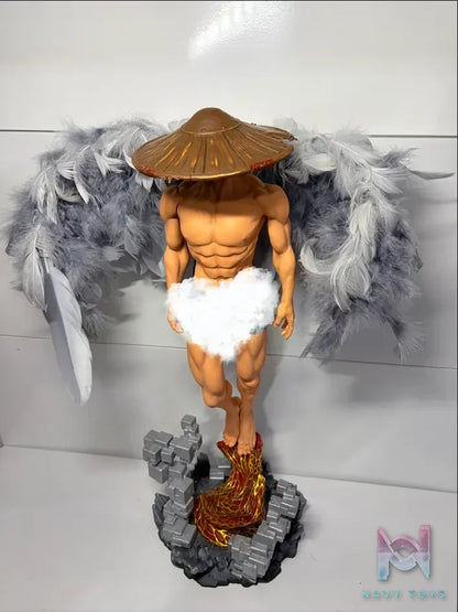 Salted Fish Studio – Hong Statue (Licensed)