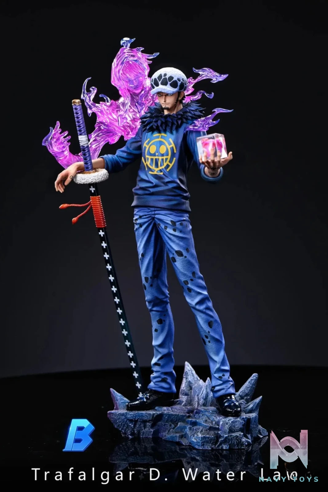 HX Studio - Trafalgar D. Water Law One Piece resin statue Navy Toys anime figure