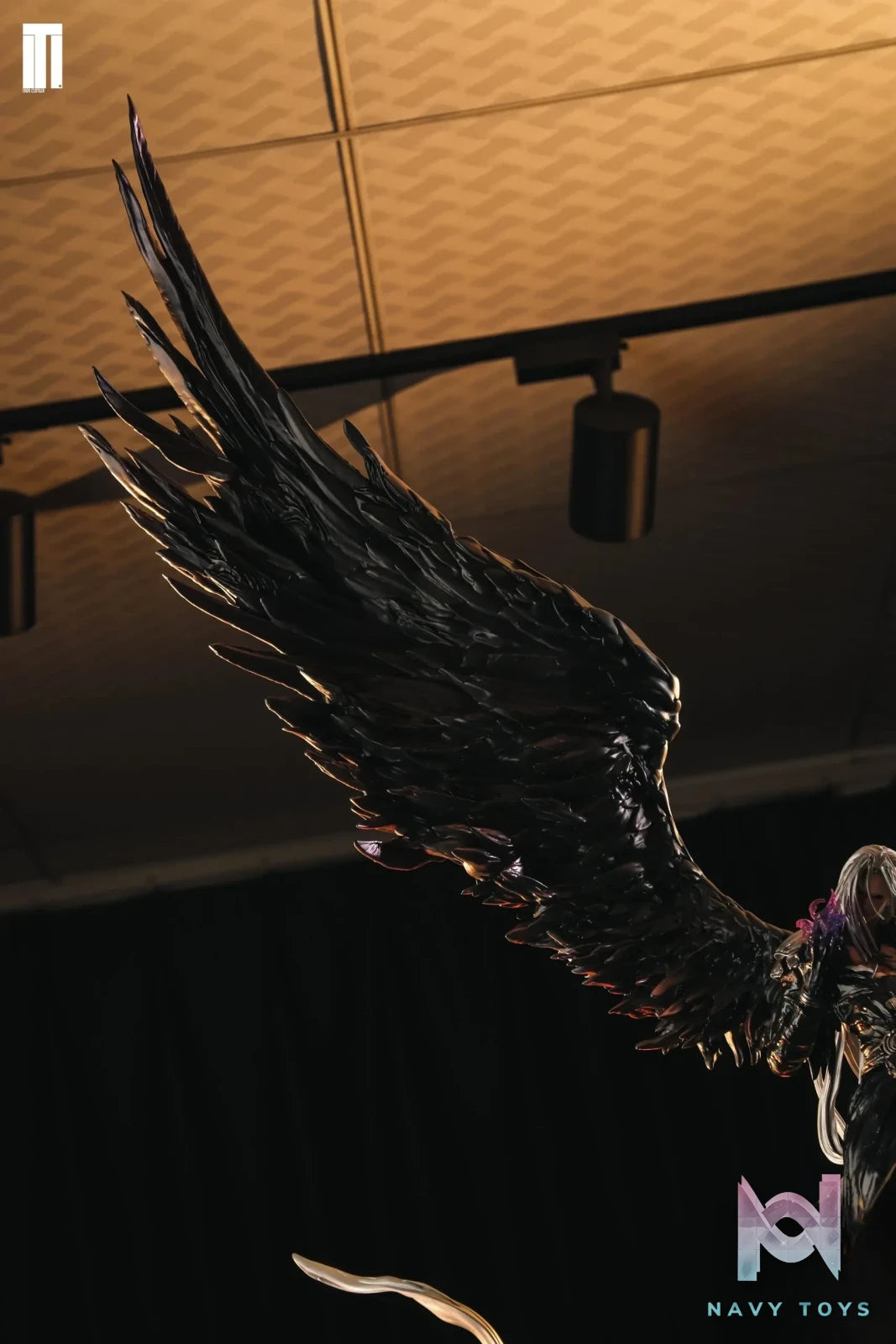 Iron Curtain studio – Final Fantasy VII Anniversary collection Supreme Collection series Sephiroth