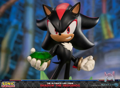 First 4 Figures – Sonic The Hedgehog – The Ultimate Life Form: Shadow the Hedgehog X Super Shadow (Licensed)