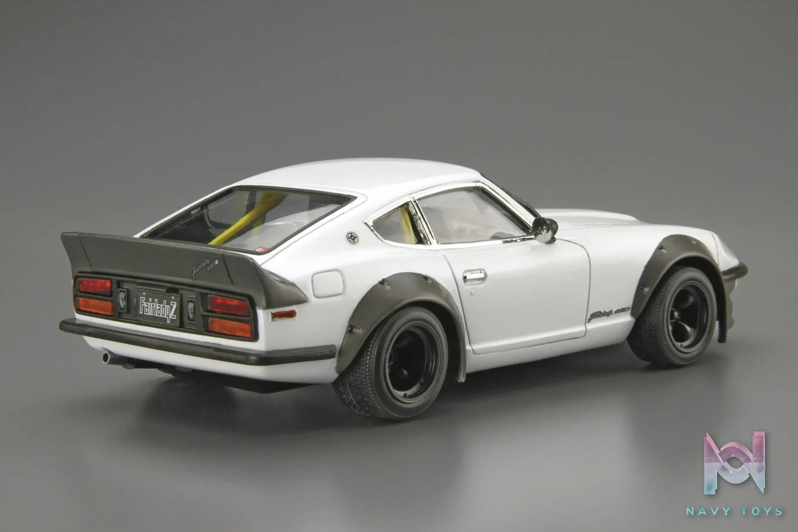 AOSHIMA – 1/24 Scale Car Model #23 (Licensed)